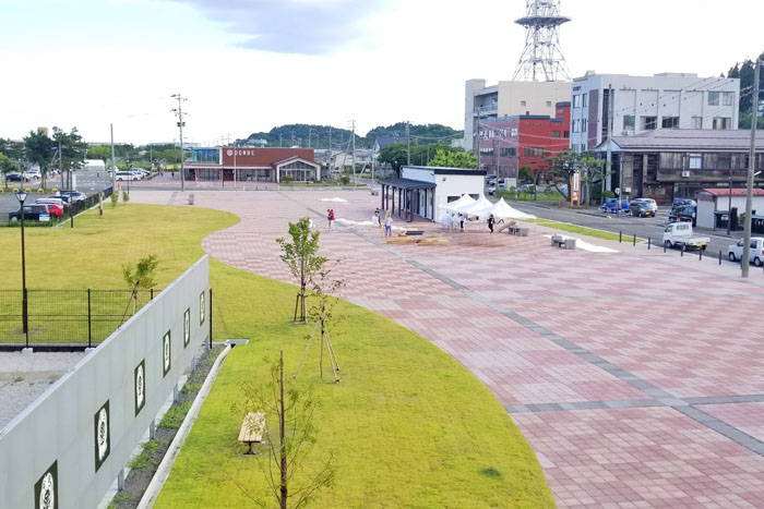 男鹿駅周辺広場