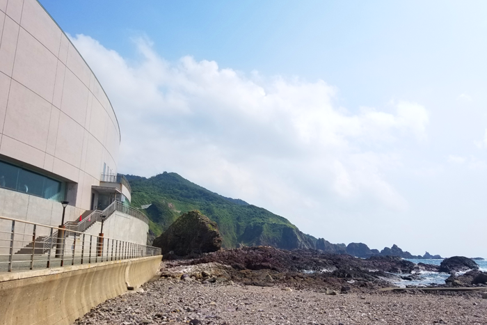 男鹿水族館周辺の岩場
