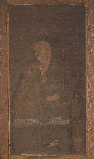 茶色がかって少しぼやけてみえる弘法大師の肖像画の写真