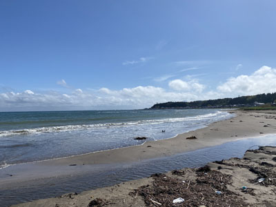 秋田県男鹿市船川港増川の浜辺